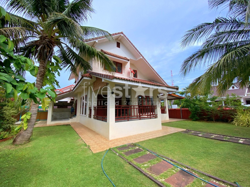 3 Bed 3 Bath 2 Story Garden Villa For Sale at Tropical Sea View Khao Kalok, photo 2