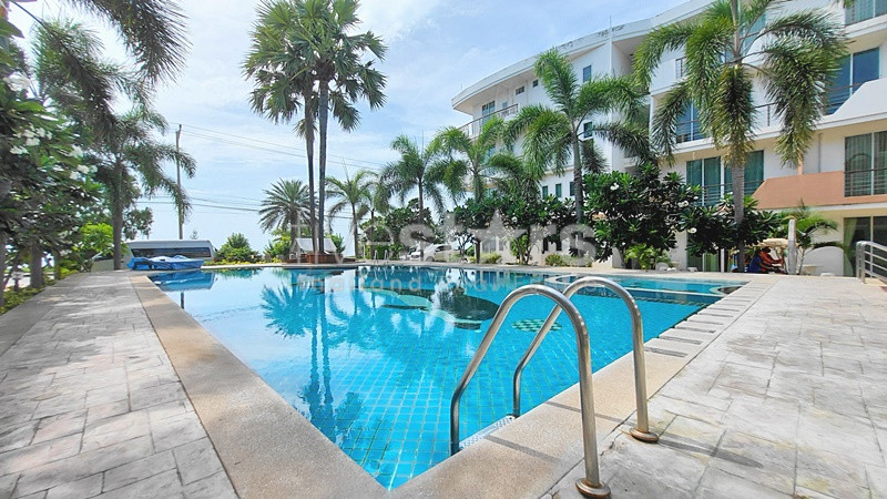 Spacious 2 Bed Sea View Condo For Sale KM Beach Paknampran, photo 4