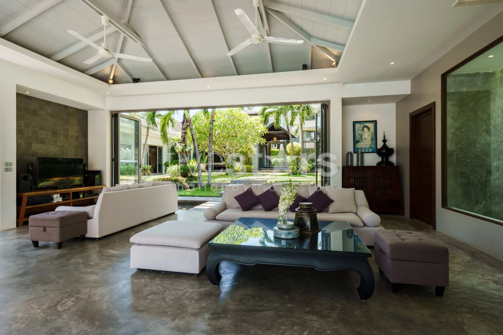 ABSOLUT BEACHFRONT VILLA AND PANORAMIC SEA VIEW, photo 10