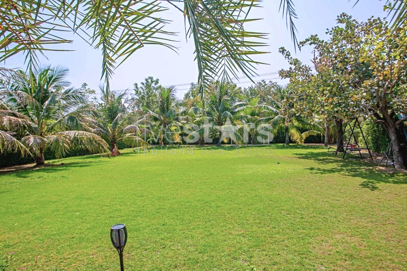 Spacious 3-Bedroom Pool Villa with Expansive Tropical Garden in Hua Hin’s Bor Fai Area, photo 5
