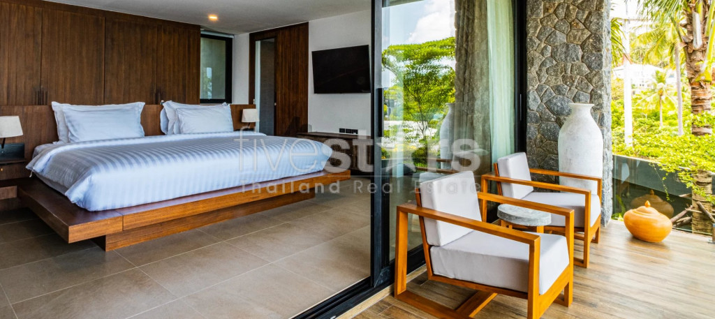 SPECTACULAR PIECE OF LUXURY DOMINATING THE HILL AND THE OCEAN, photo 12