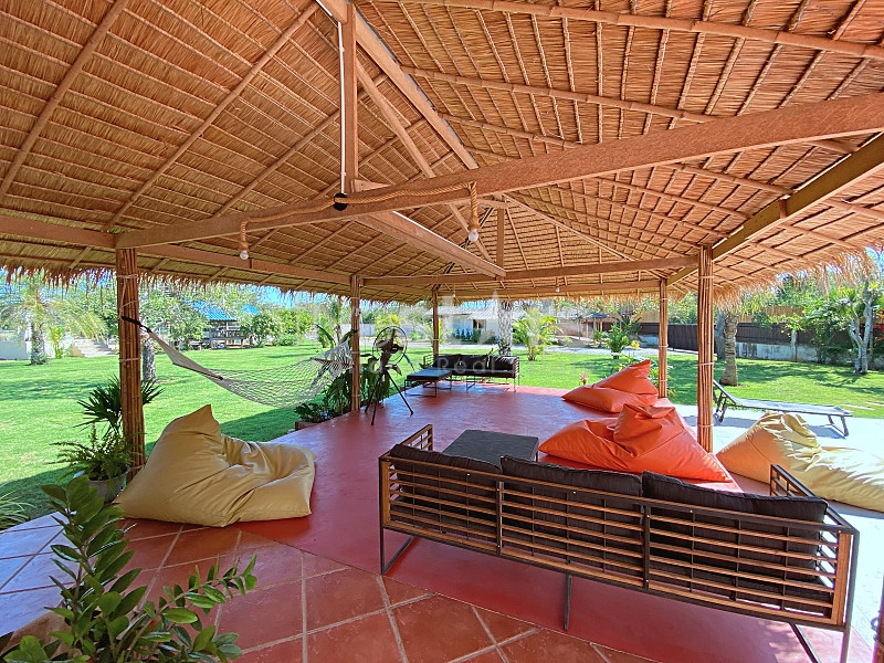 Family 4-Bedroom Farmhouse with Guest House, 6 Rai of Land, and Private Fishing Lake for Sale in Paknampran, photo 14
