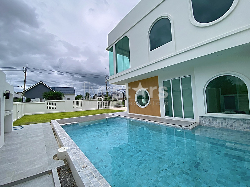 Spacious Family Pool Villa Near Black Mountain | THB 5.69M, photo 4