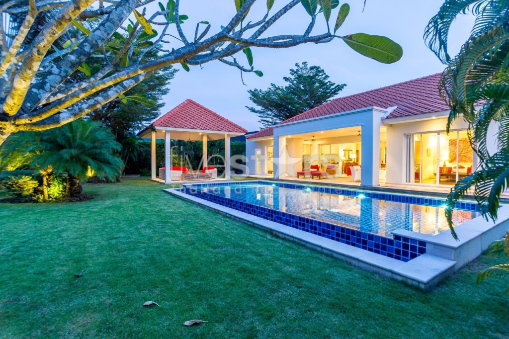 Elegant 3-Bedroom Villa in Baan Ing Phu – Luxury Living Near Black Mountain Golf, photo 9