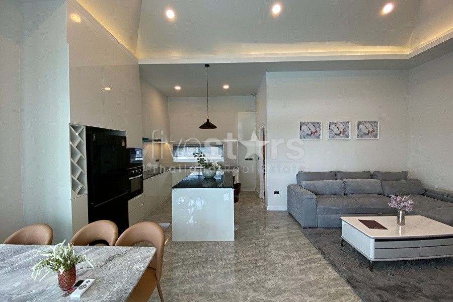 Modern European-Style 4-Bedroom Pool Villa for Sale in Central Hua Hin – Private Guest House Included, photo 8