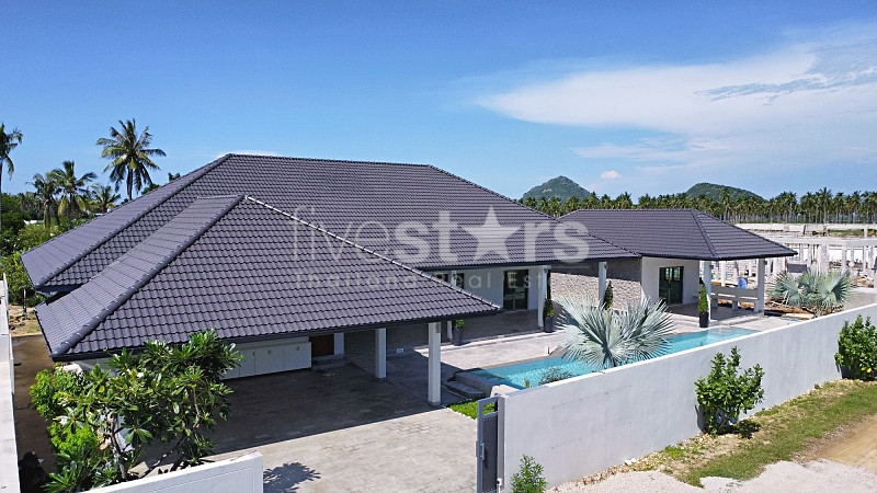 Newly Built 3-Bedroom Pool Villa with Mountain Views Near Dolphin Bay Beach, photo 10