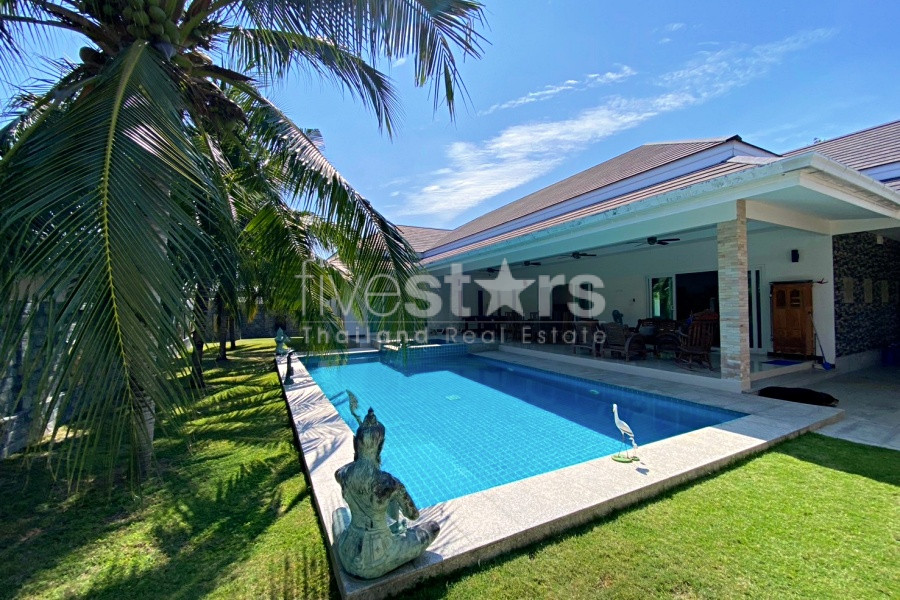 Luxury 4-Bedroom Pool Villa for Sale at Palm Villas Hua Hin
