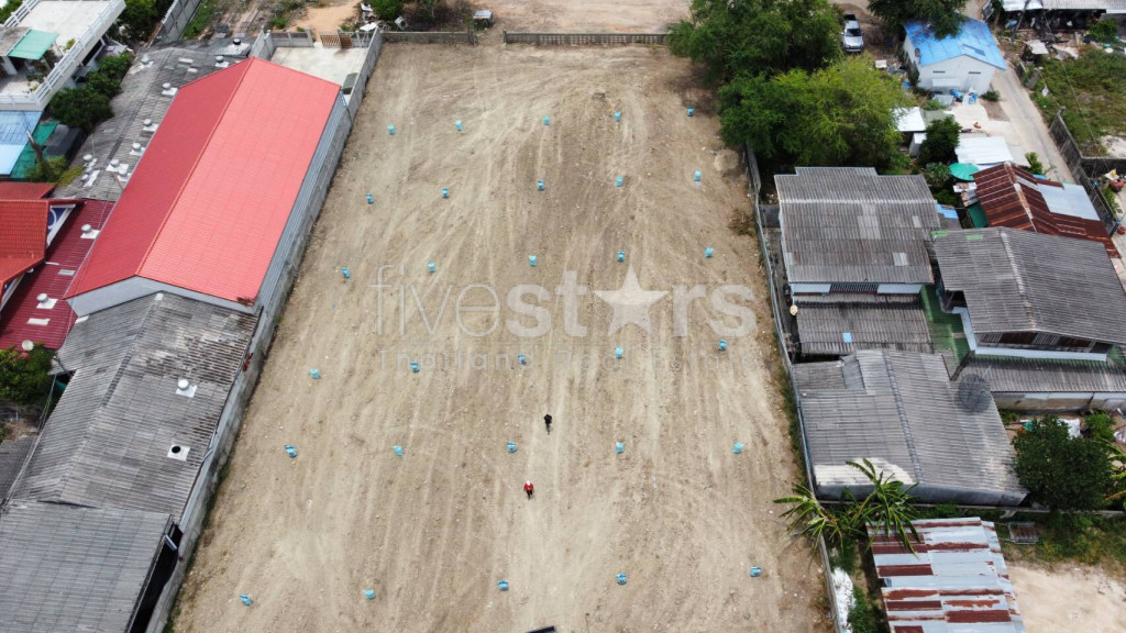 Absolute Beachfront Land Close to the Novotel in Cha Am, photo 4