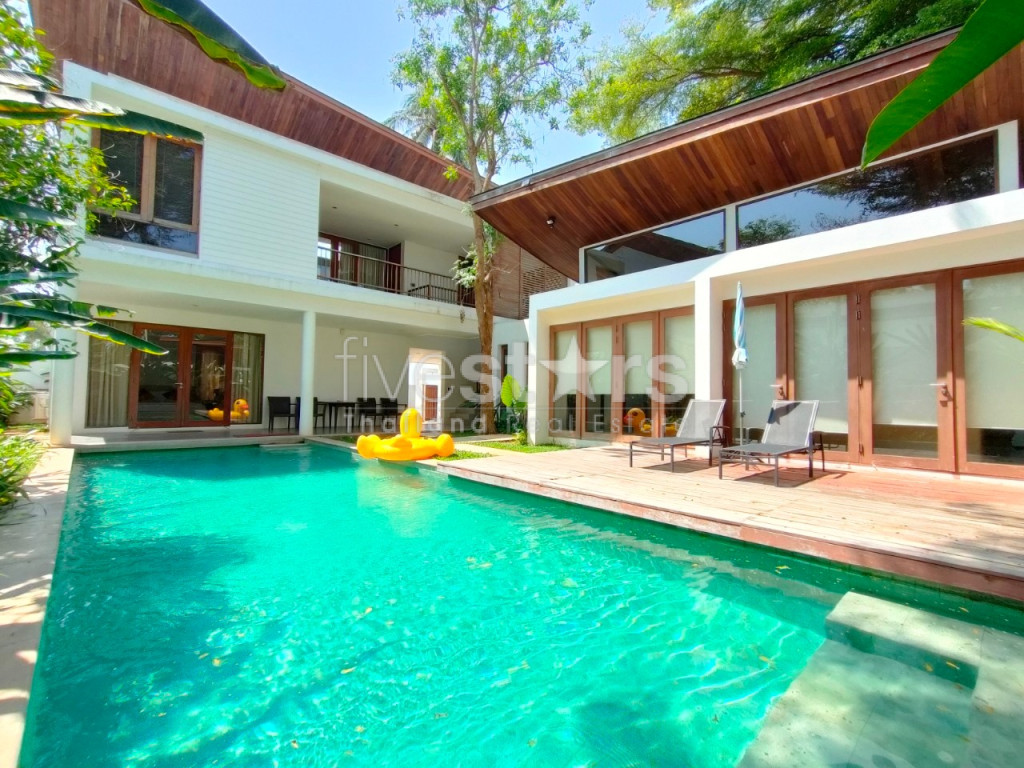 2 Story 3 Bedroom Pool Villa In Pranburi