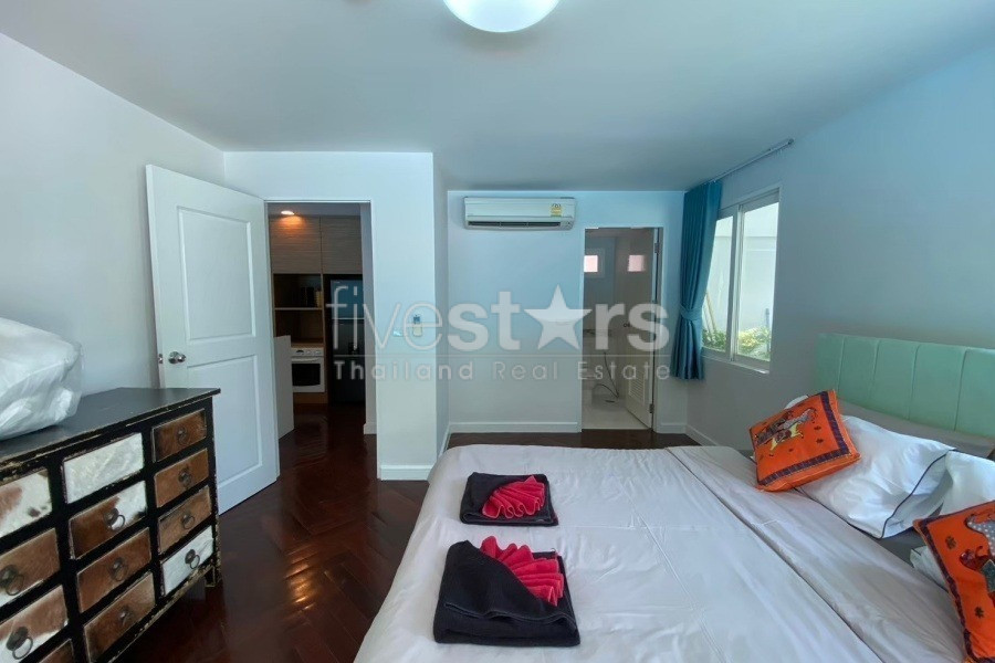 Luxury 4-Bedroom Condo with Direct Pool Access at Baan Saechuan, Hua Hin, photo 15