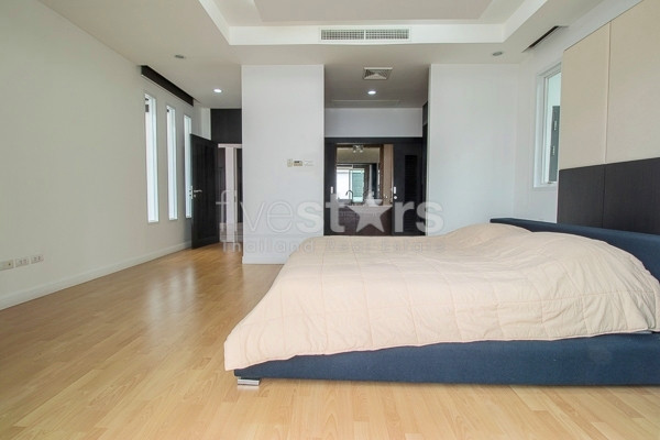 Modern 3 Bedroom Villa, photo 12