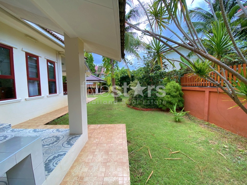 3 Bed 3 Bath 2 Story Garden Villa For Sale at Tropical Sea View Khao Kalok, photo 14