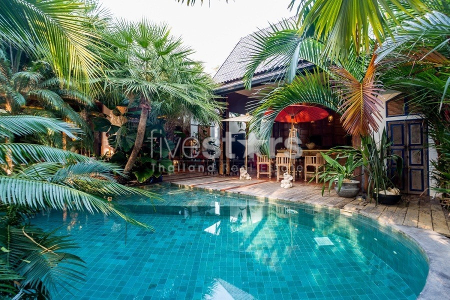 Artist-Designed Luxury Pool Villa with Extra Land for Sale Near Sai Noi Beach, Hua Hin