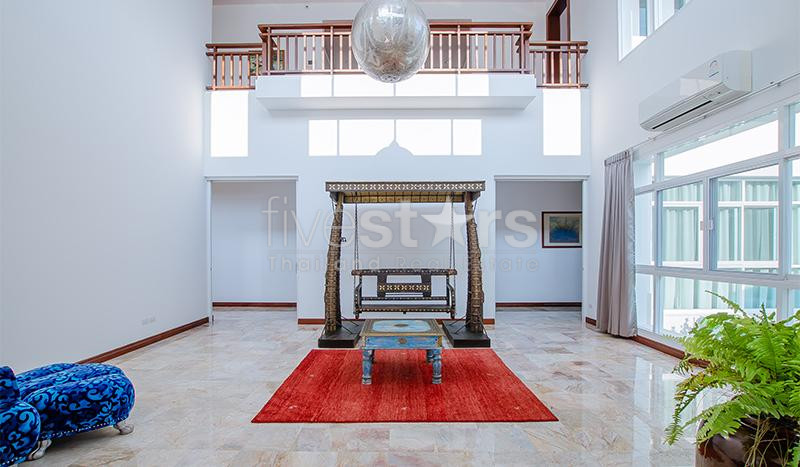 Large Pool Villa For Sale at Baan Silasa in Hua Hin, photo 6