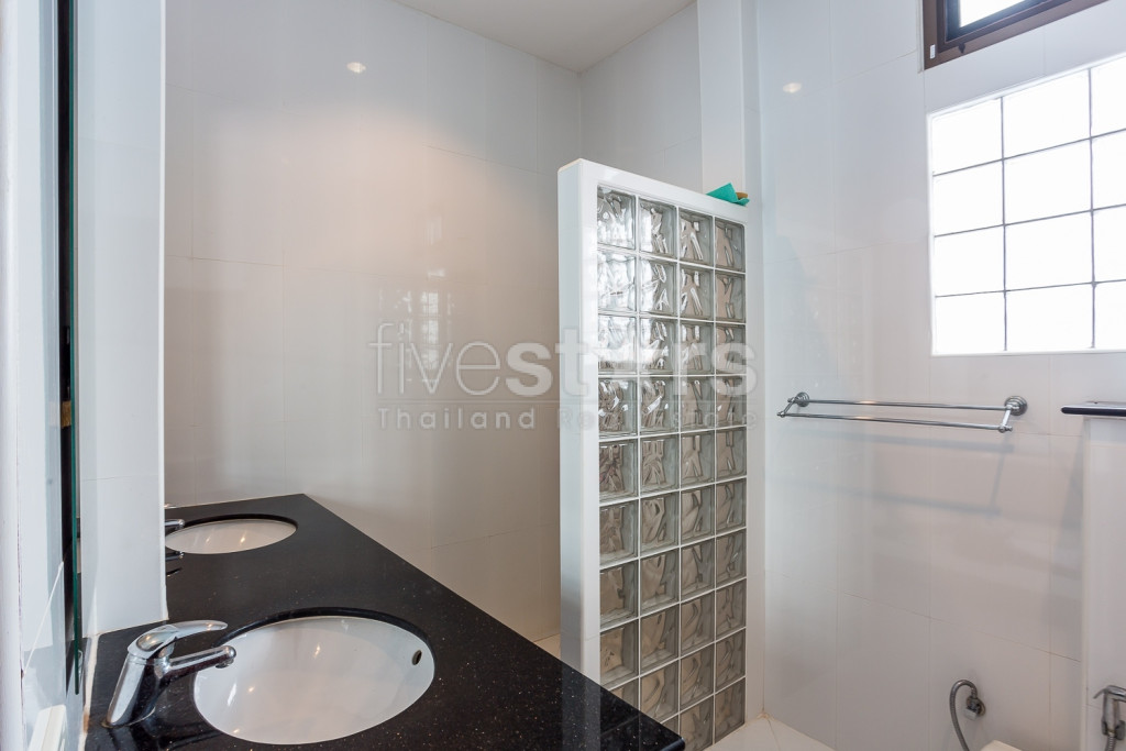 Good Value 2 Story House For Sale Chantha Village Hua Hin / Cha Am, photo 6