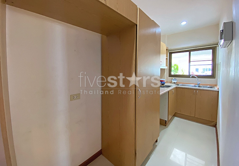 Executive 4-Bedroom Pool Villa with Guest Studio on Rare Double Plot in Khao Tao, photo 11