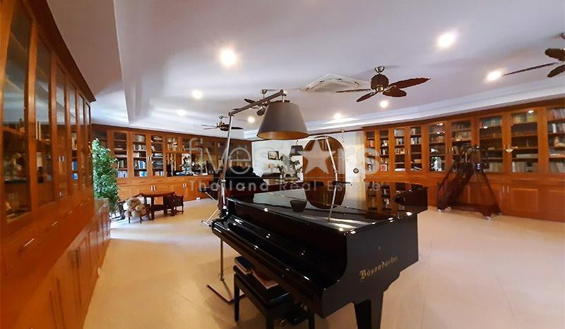 Stunning 11 Bed Mansion in West Hua Hin, photo 13