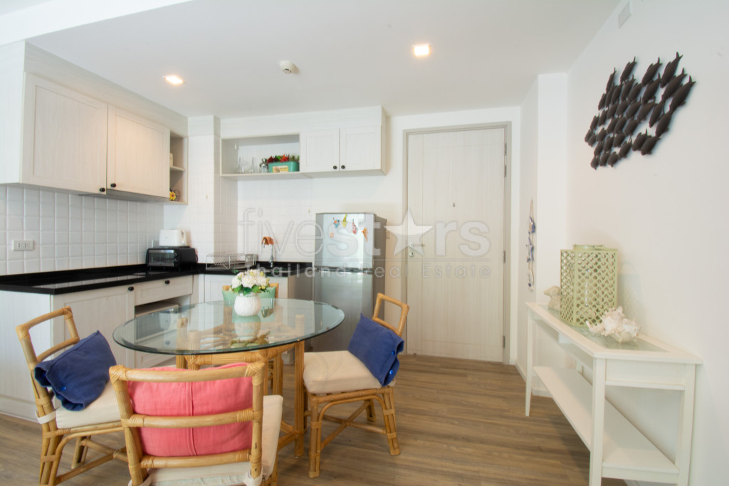 2 Bedroom Ground Floor Condo In Great Location, photo 8
