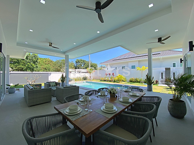 Luxury Pool Villas for Sale in Hin Lek Fai, Hua Hin | Baan Tavisa, photo 6