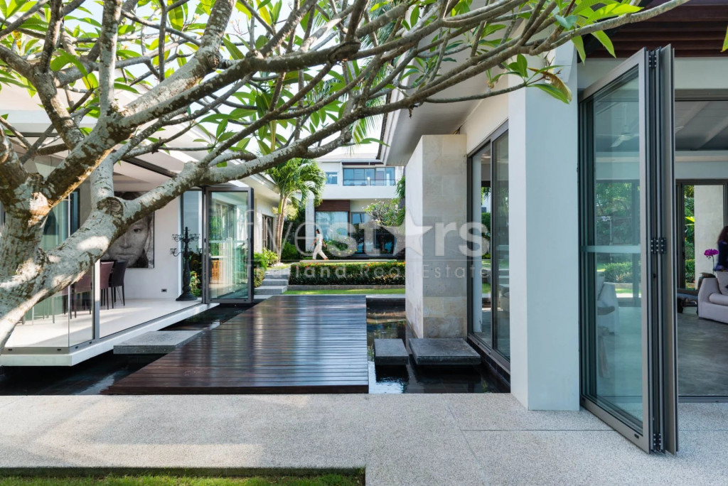 ABSOLUT BEACHFRONT VILLA AND PANORAMIC SEA VIEW, photo 8