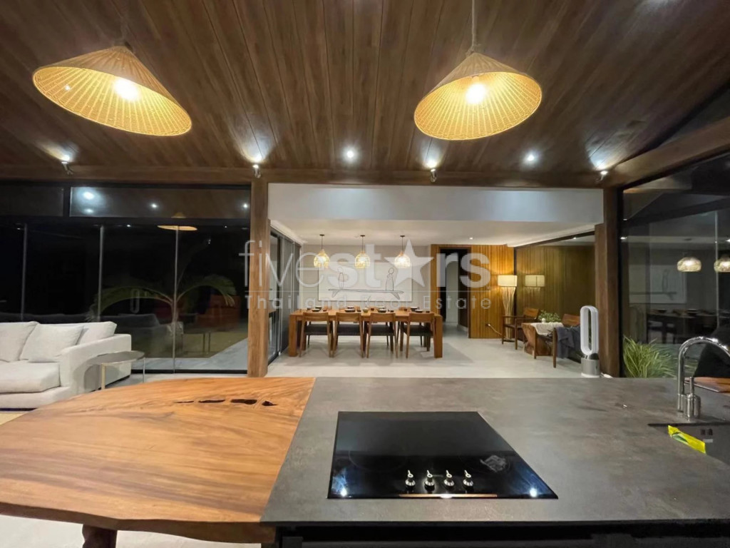 INCREDIBLE DESIGNER VILLA BEACHFRONT, photo 14