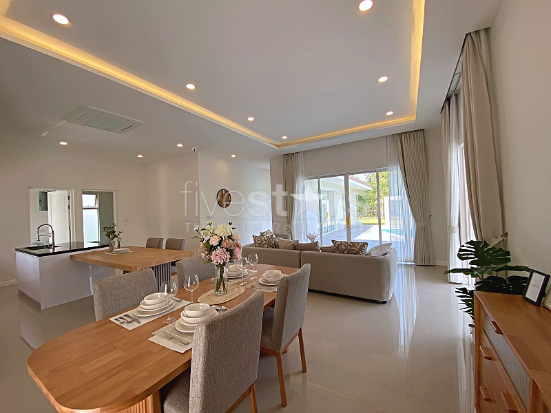 Luxury Canal View Pool Villas at Woodlands Riverside – 3 Beds, 4 Baths New Builds, photo 8