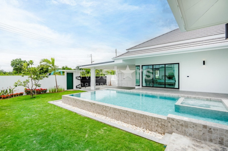 Luxury Modern Pool Villas for Sale at Botanica Hua Hin – Dream Homes in a Green Oasis, photo 6