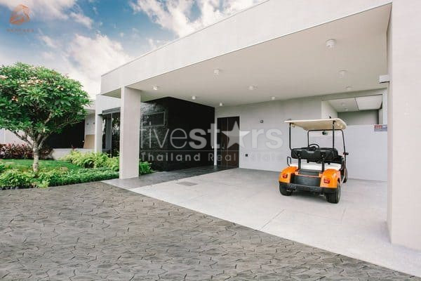Luxury Villas for Sale at Black Mountain Golf Course, photo 15