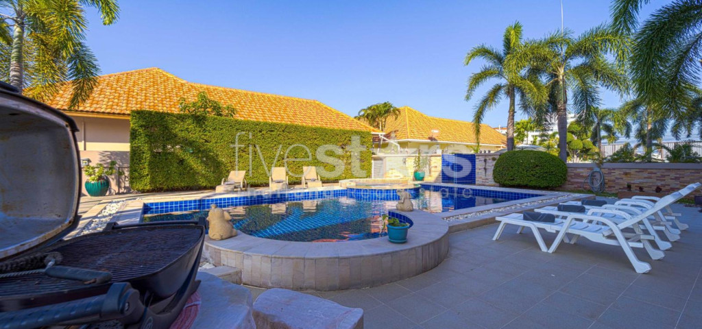 Hua Hin Palm Village: 2 Storey 6 Bedroom Pool Villa, photo 13
