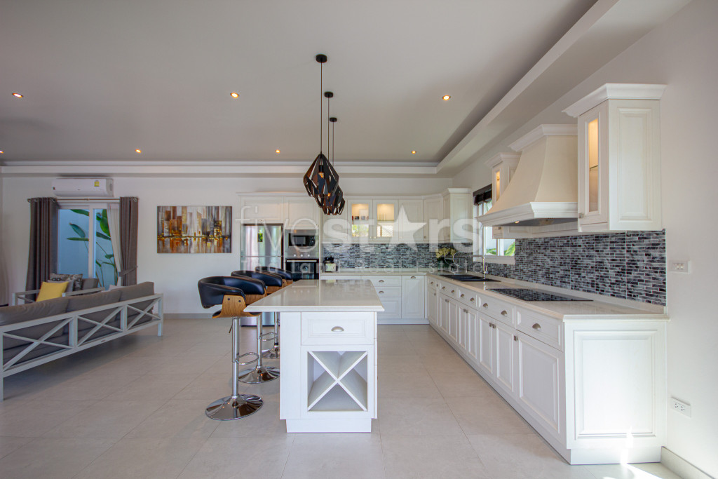 Stylish 3-Bedroom L-Shape Pool Villa in Orchid Paradise Homes, photo 9
