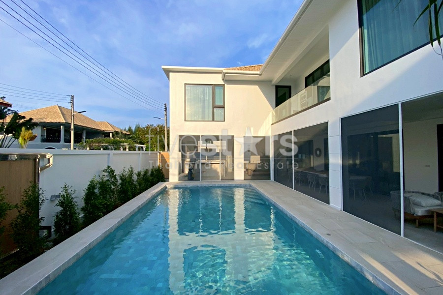 Elegant 4-Bedroom Villa with Solar Power & Private Gym – Hua Hin Luxury Living, photo 3