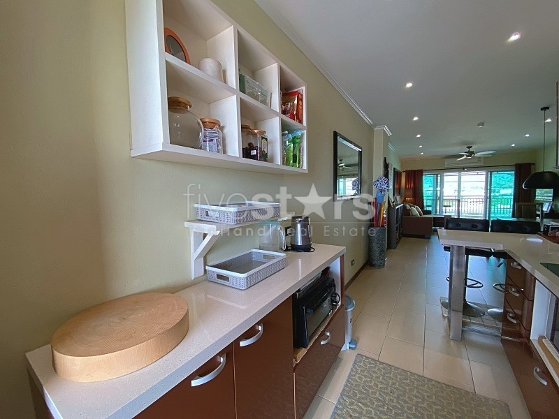 City Center 2 Bed 2 Bath Condo with Sea and Mountain Views at Baan Klang Condo, photo 4
