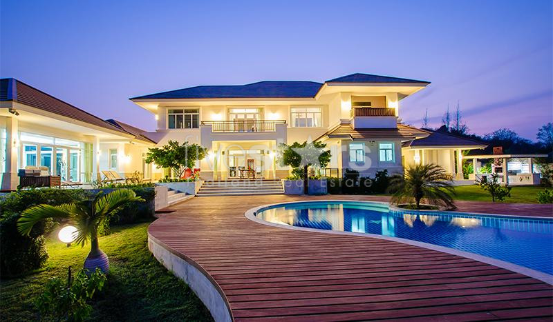Large Pool Villa For Sale at Baan Silasa in Hua Hin