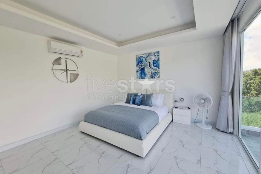 Black Mountain : Luxury 4 Bedroom Pool Villa, photo 12