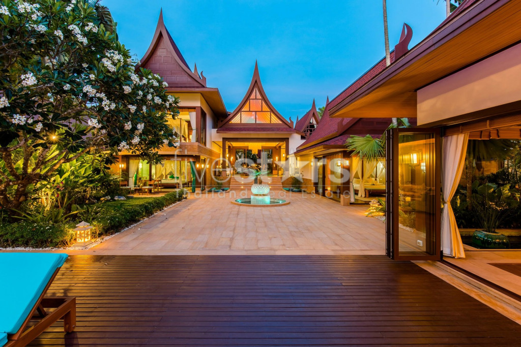 STUNNING BEACHFRONT VILLA IN LIPA NOI, photo 15
