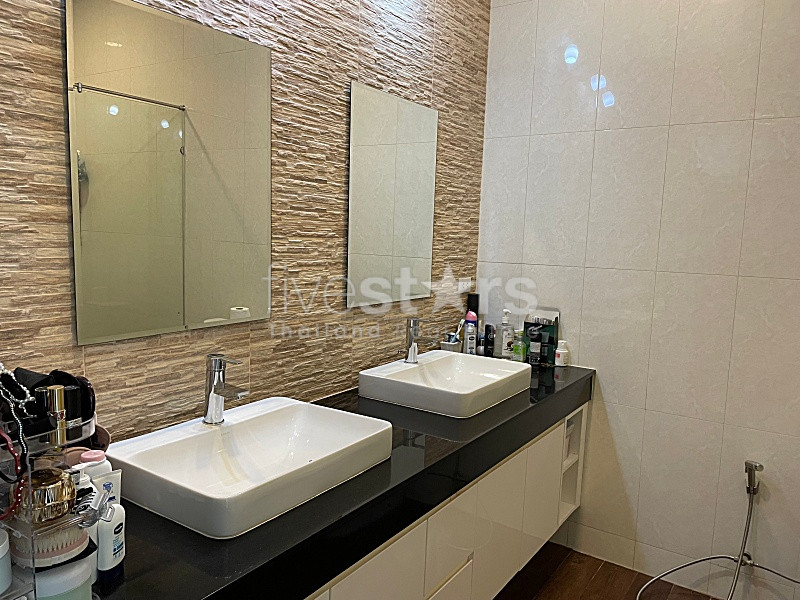 Modern Ready To Move In Pool Villa for sale in Samroiyot 800m from the Beach, photo 6
