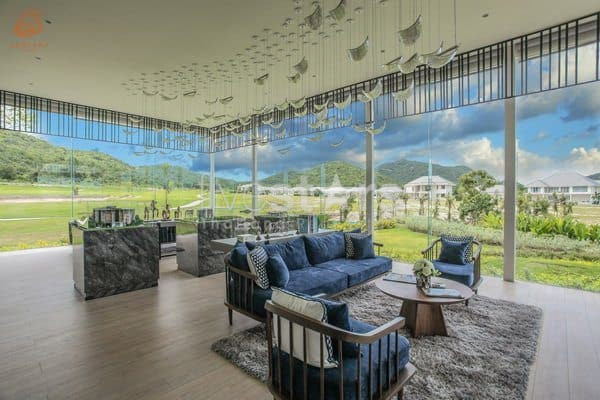 Luxury Villas for Sale at Black Mountain Golf Course, photo 5