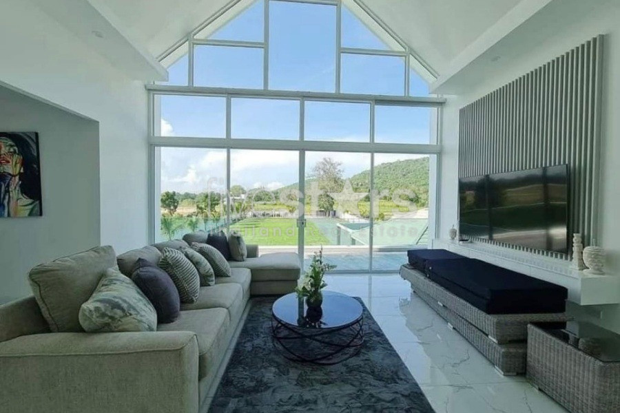 Black Mountain : Luxury 4 Bedroom Pool Villa, photo 11