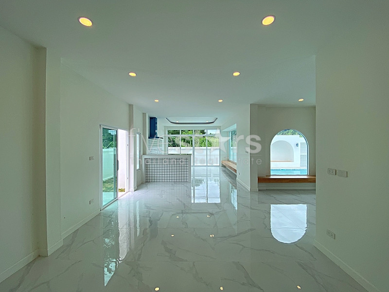 Spacious Family Pool Villa Near Black Mountain | THB 5.69M, photo 6