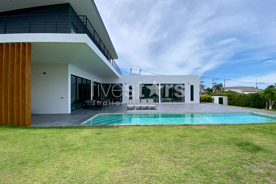 Elegant 5-Bedroom Modern Pool Villa with Mountain Views at Phu Montra K-Haad, Hua Hin, photo 2