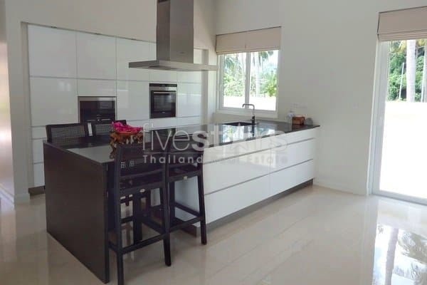 White Beach Villas : Coconut Villa E, photo 4