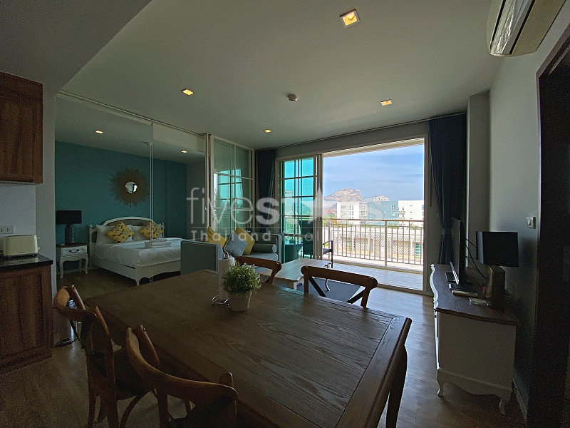 Stunning 2-Bedroom Condo with Mountain & Sea Views | Autumn Condo Hua Hin, photo 3