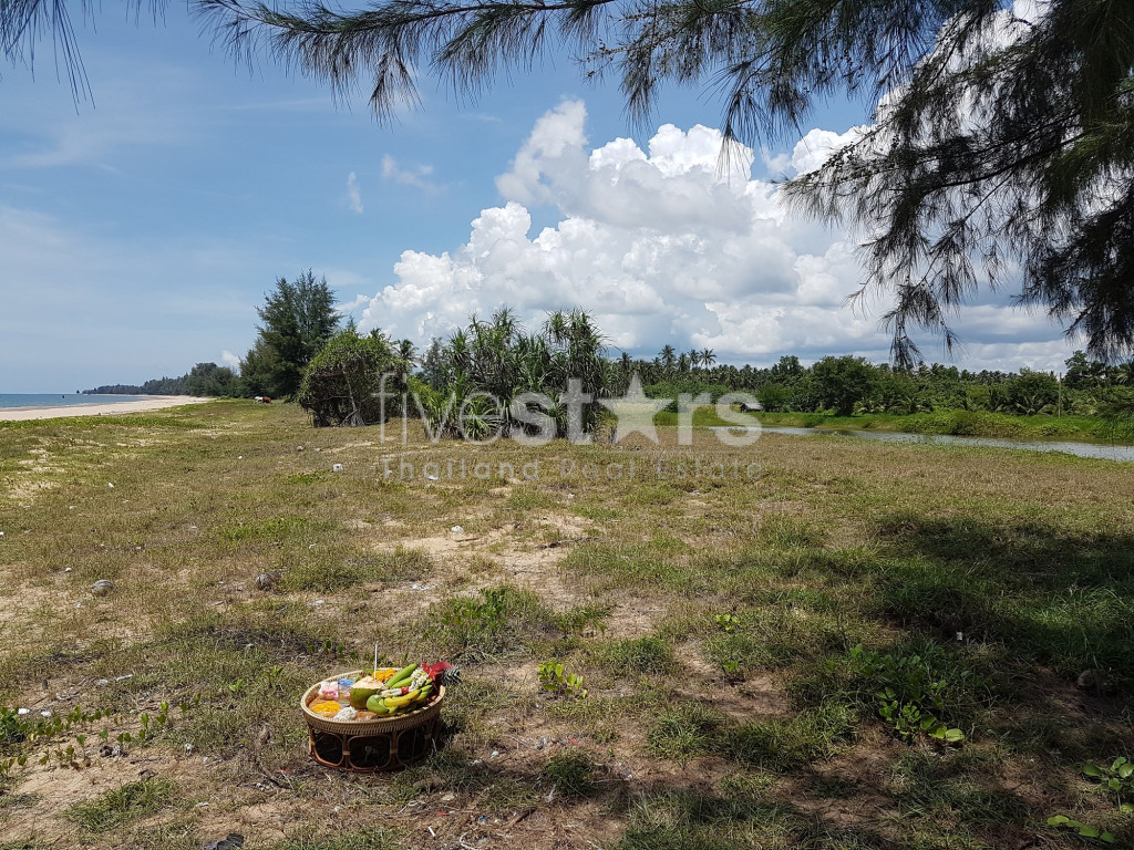Absolute Beachfront Land in Prachuap Bang Saphan Noi, photo 6