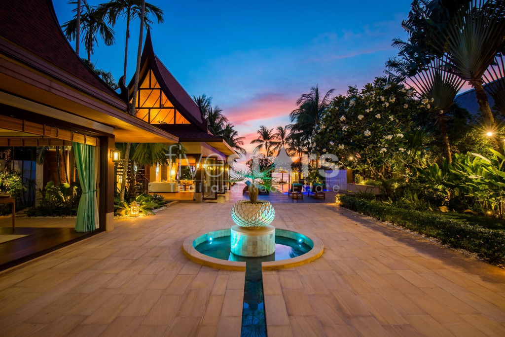 STUNNING BEACHFRONT VILLA IN LIPA NOI, photo 2