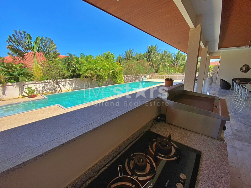 Elegant Thai-Bali Pool Villa for Sale Near Khao Kalok Beach, photo 4