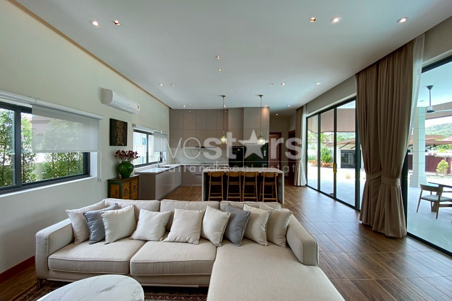 Spacious 3-Bedroom Pool Villa For Sale Near Black Mountain Golf Course, photo 7