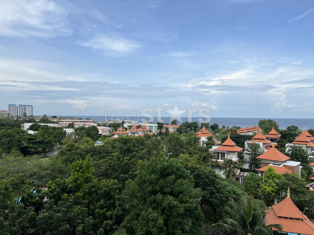 Luxury 3 Bedroom Condo With Stunning Sea Views, photo 5