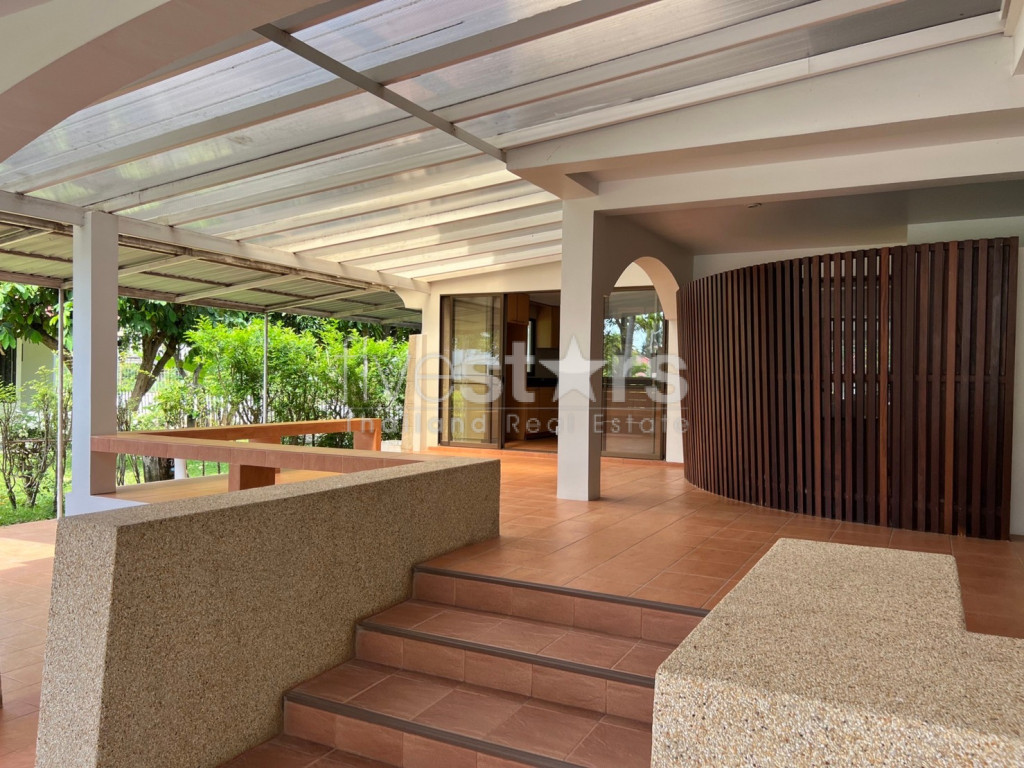 Palm Beach Village: 4 Bedroom Villa, photo 4