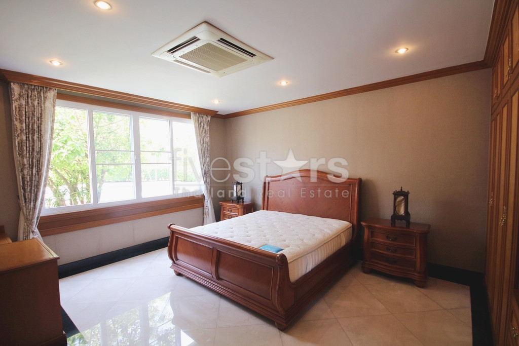Luxury Two Story Mansion In Cha Am, photo 13