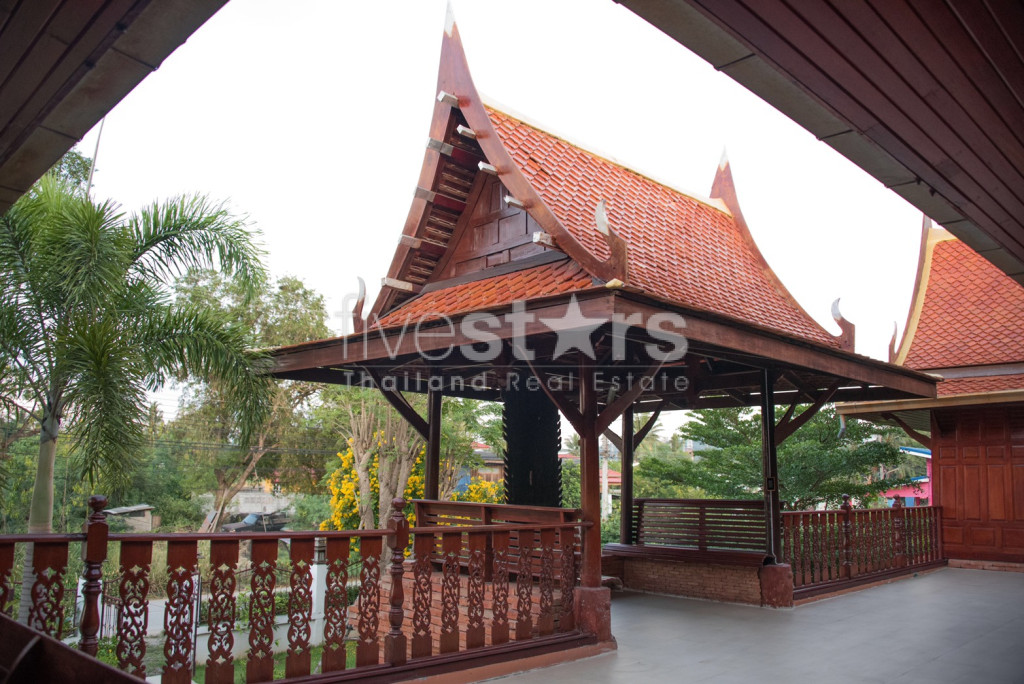 Modern/Traditional 4 Bedroom Pool Villa, photo 3